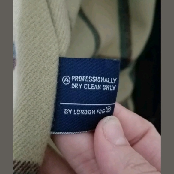 **SOLD** London Fog Trenchcoat Raincoat - Picture 6 of 8